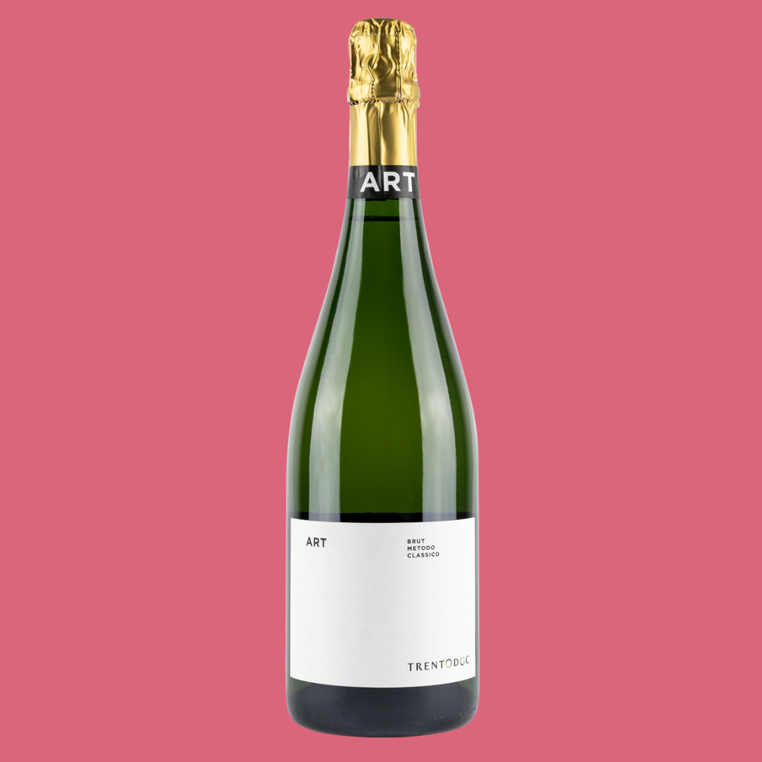 Bottle of ART Trentodoc sparkling wine – 100% Chardonnay from Trentino by De Vigili